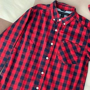 Tommy Hilfiger Boy’s Button-down long-sleeve Shirt Size M (12/14)